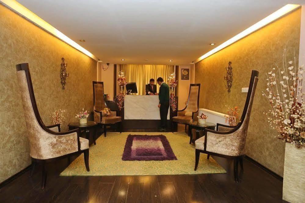 โรงแรมไพน์ สปริง กูลมาร์ก กุลมาร์ค ภายนอก รูปภาพ